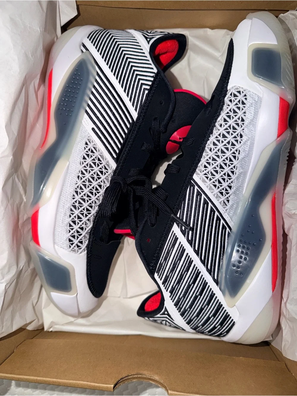AIR JORDAN XXXVIII LOW